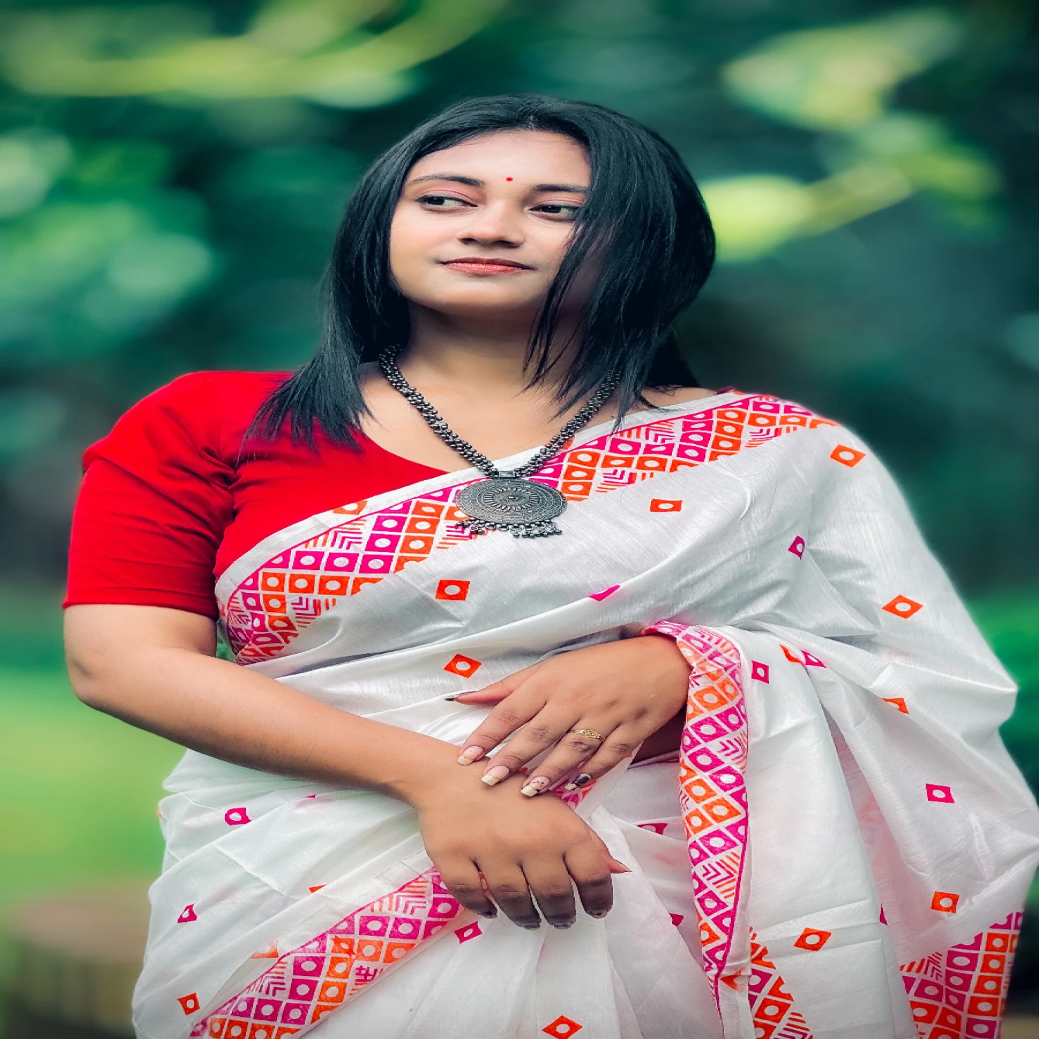 প্রিমিয়াম রেশম সিল্ক শাড়ি